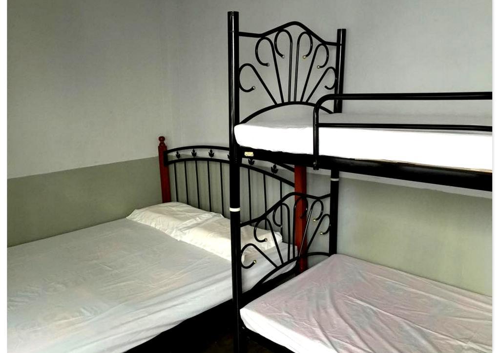 The Original Backpackers Travellers Inn Куала Лумпур Стая снимка
